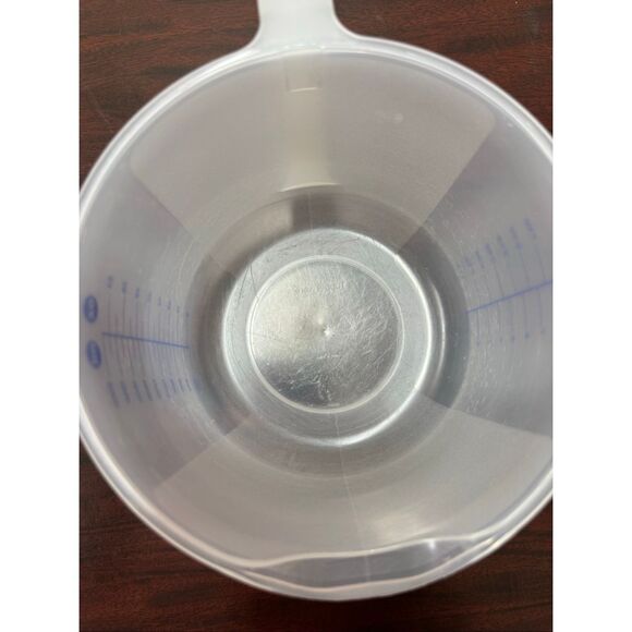 Tupperware Mix-N-Store 8 Cup Pitcher/ Bowl with Lid - Picture 7 of 8